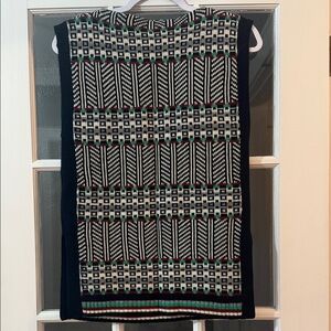 Geometric Patterned sweater vest